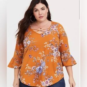 TORRID Mustard Yellow Floral Bell Sleeve Criss Cross Top Size‎ 3 (22-24)